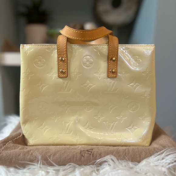 Louis Vuitton Handbags - **SOLD** Louis Vuitton Vernis Perle Reade PM Authentic with dust bag